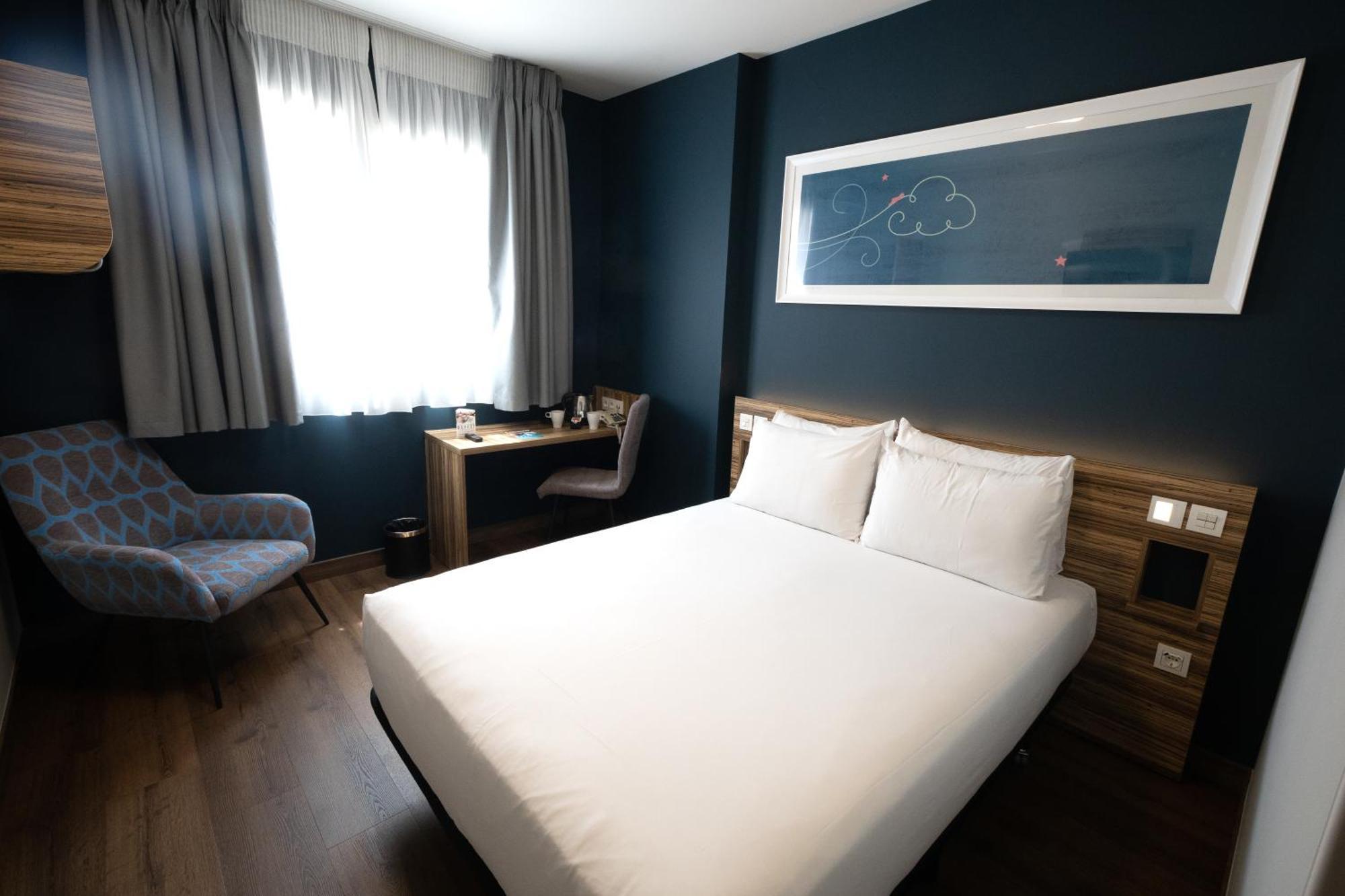 Travelodge Madrid Metropolitano Room photo